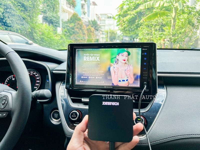 android-box-zestech-toyota-cross-thanh-phat-auto (1)